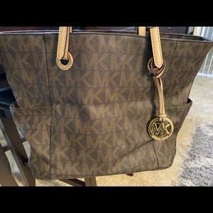 Michael kors purse